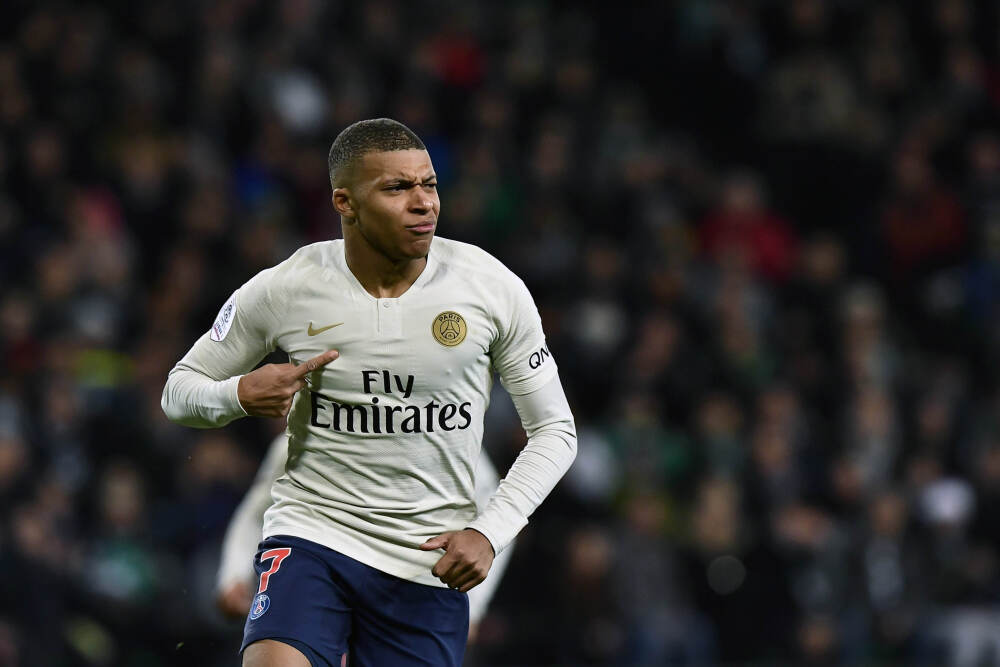 和讯投顾高璐明：周末利好突袭！今天会大涨吗？